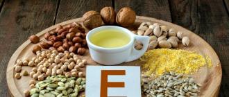 What foods contain large amounts of vitamin E?