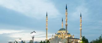 The mosque in Grozny is a symbol of the new Chechnya